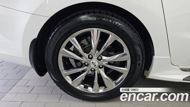 Kia Canival 2019 — photo 5