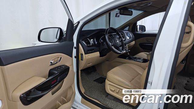 Kia Canival 2019 — photo 13