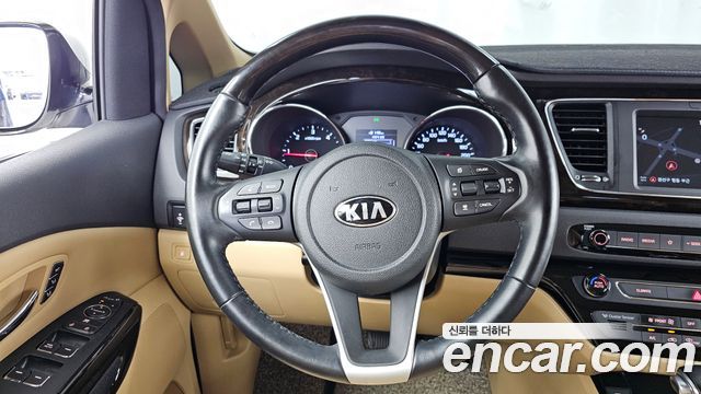 Kia Canival 2019 — photo 19