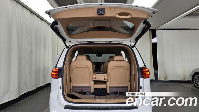 Kia Canival 2019 — photo 26