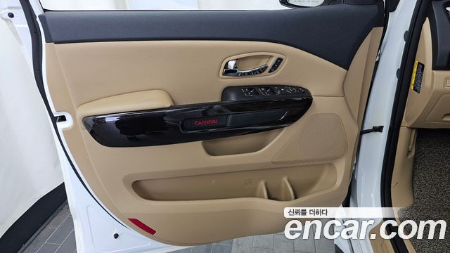 Kia Canival 2019 — photo 14