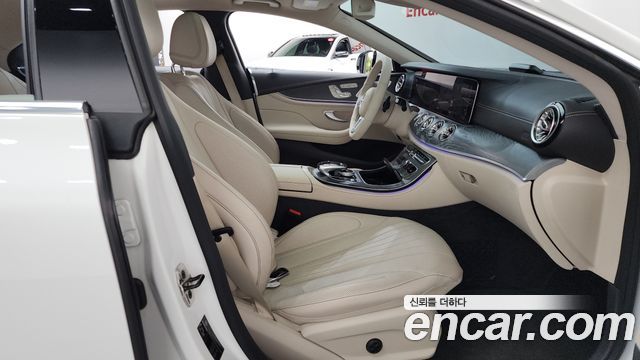 Mercedes-Benz CLS-Class 2019 — photo 11