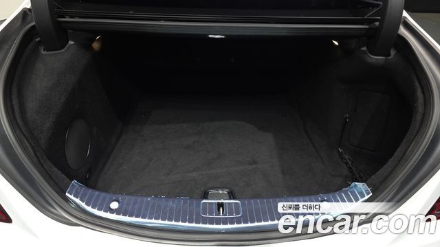 Mercedes-Benz S-Class 2018 — photo 26