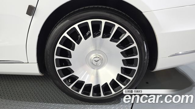 Mercedes-Benz S-Class 2018 — photo 7