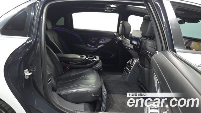 Mercedes-Benz S-Class 2018 — photo 16
