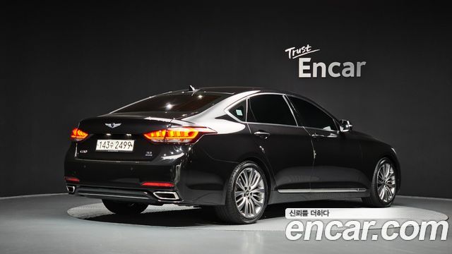 Genesis G80 2018 — photo 2