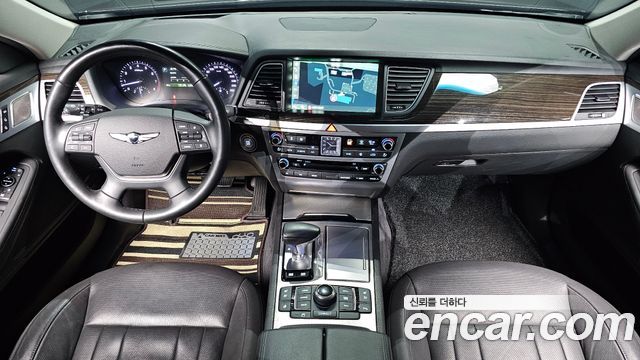 Genesis G80 2018 — photo 10