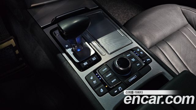 Genesis G80 2018 — photo 12