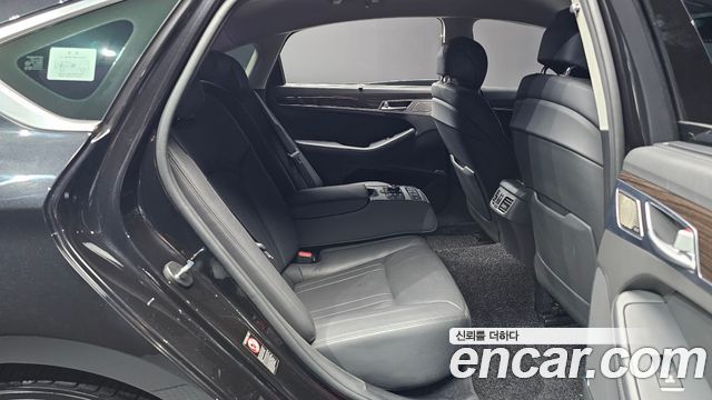 Genesis G80 2018 — photo 17