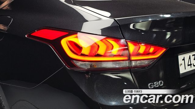Genesis G80 2018 — photo 9