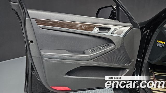 Genesis G80 2018 — photo 14