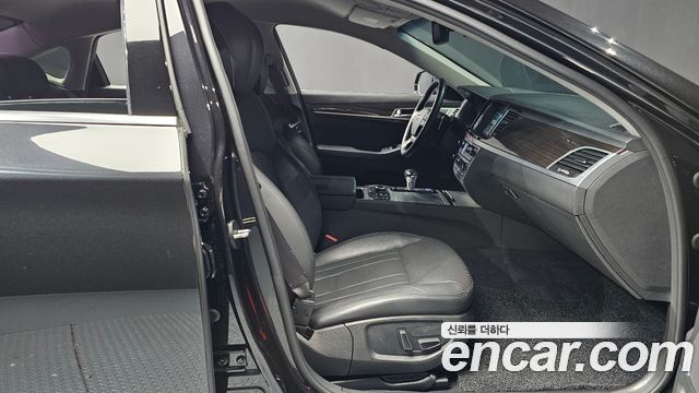 Genesis G80 2018 — photo 16