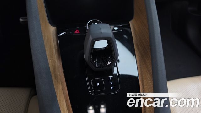 Polestar Polestar 2 2022 — photo 12