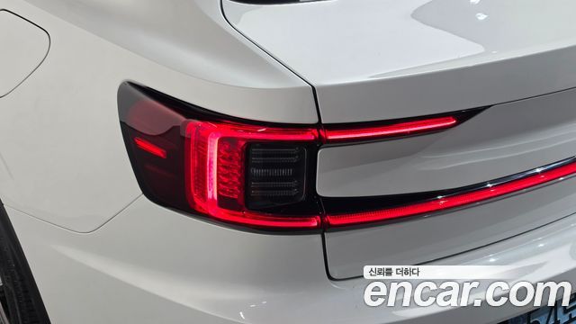 Polestar Polestar 2 2022 — photo 9