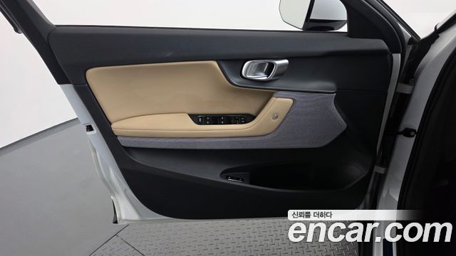 Polestar Polestar 2 2022 — photo 14