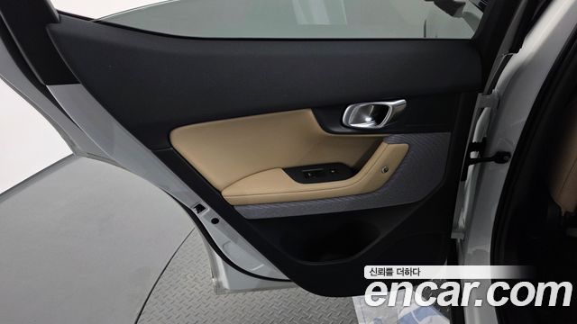 Polestar Polestar 2 2022 — photo 15