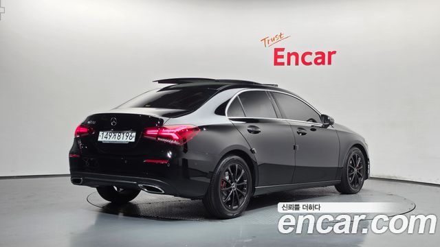 Mercedes-Benz A-Class 2020 — photo 2