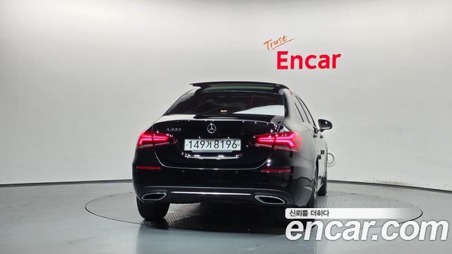 Mercedes-Benz A-Class 2020 — photo 4