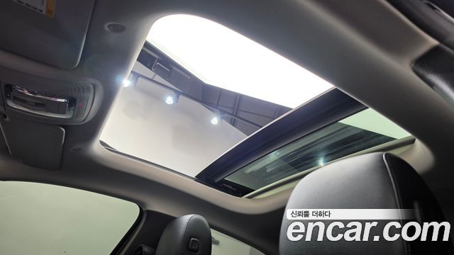 Mercedes-Benz A-Class 2020 — photo 24