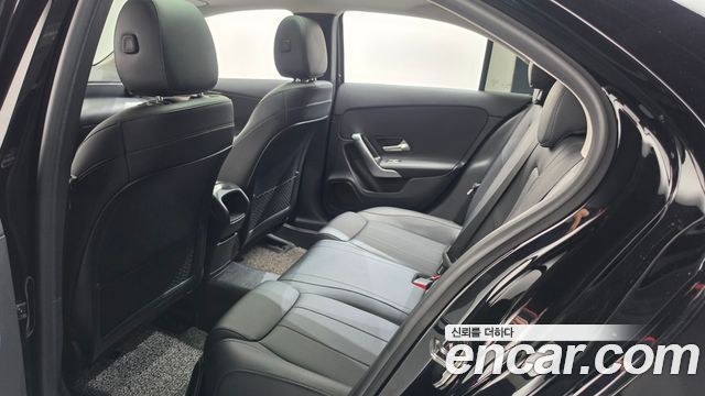 Mercedes-Benz A-Class 2020 — photo 26
