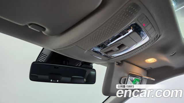 Mercedes-Benz A-Class 2020 — photo 28