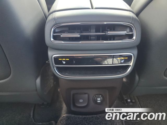 Genesis GV80 2023 — photo 20