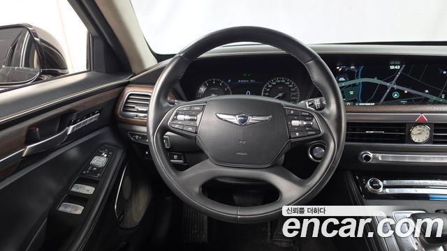 Genesis G90 2019 — photo 13