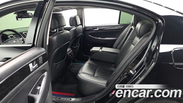 Hyundai Genesis 2014 — photo 12