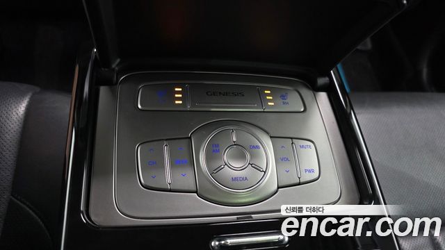 Hyundai Genesis 2014 — photo 16