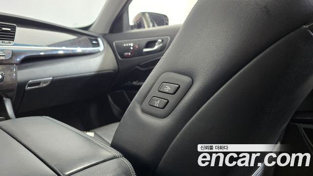 Kia K9 2017 — photo 36