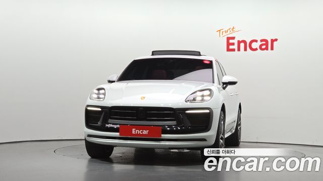 Porsche Macan 2022 — photo 3