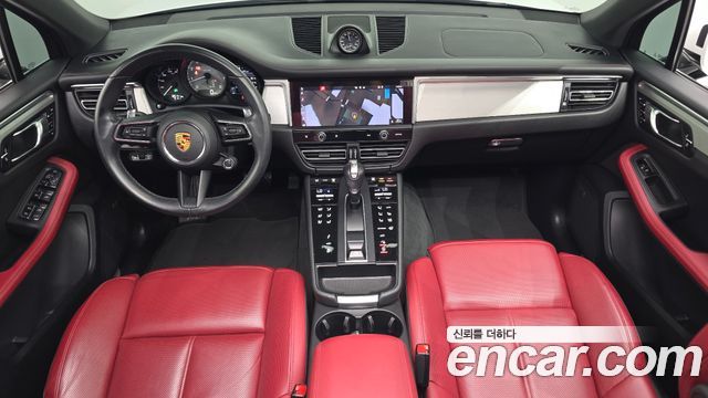 Porsche Macan 2022 — photo 10