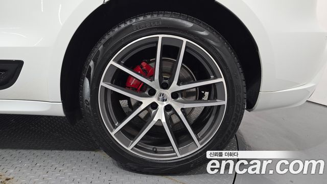 Porsche Macan 2022 — photo 7