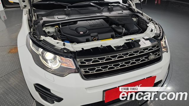 Land Rover Discovery Sport 2019 — photo 6