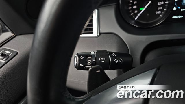 Land Rover Discovery Sport 2019 — photo 28