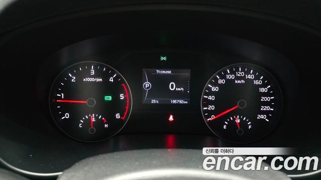 Kia Sportage 2016 — photo 8
