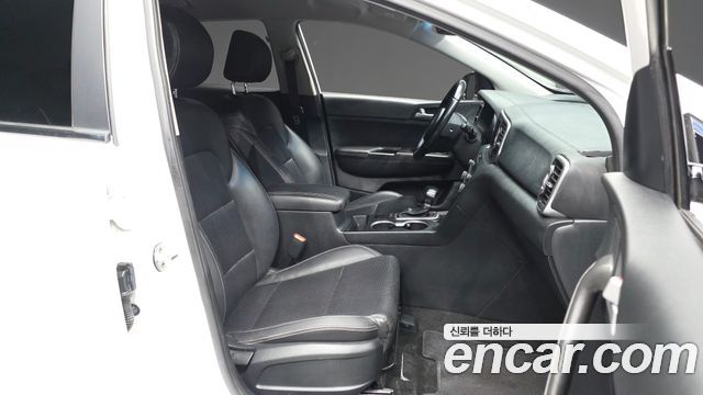 Kia Sportage 2016 — photo 11