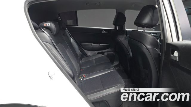 Kia Sportage 2016 — photo 12