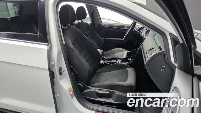 Volkswagen Golf 2015 — photo 12