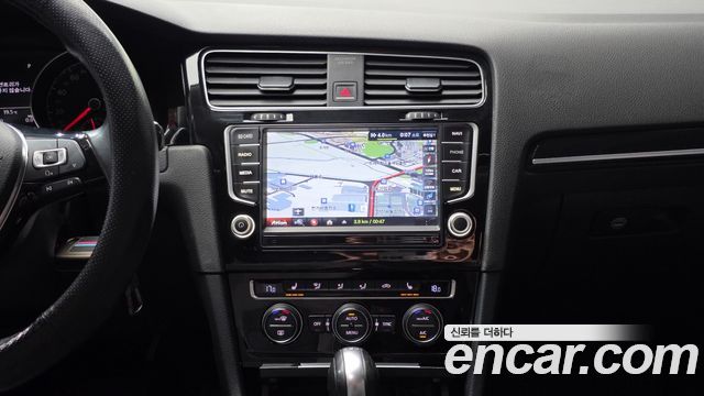 Volkswagen Golf 2015 — photo 19
