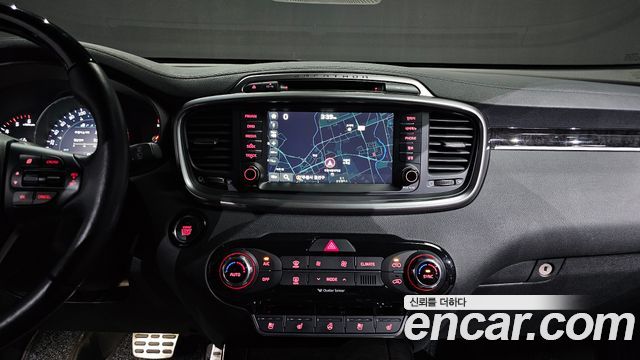 Kia Sorento 2015 — photo 14