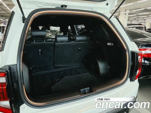 KG Mobility Torres 2023 — photo 32