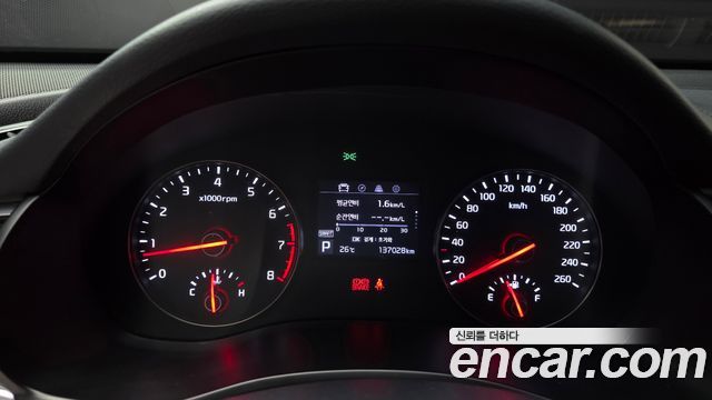 Kia K7 2016 — photo 11