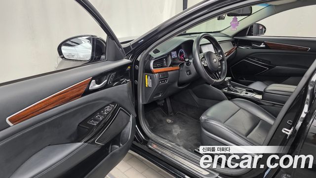 Kia K7 2016 — photo 13