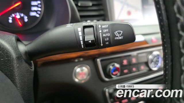 Kia K7 2016 — photo 30