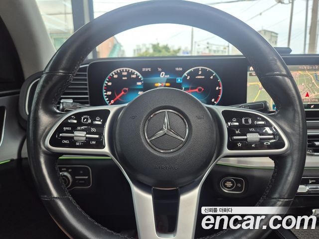 Mercedes-Benz GLE-Class 2020 — photo 7