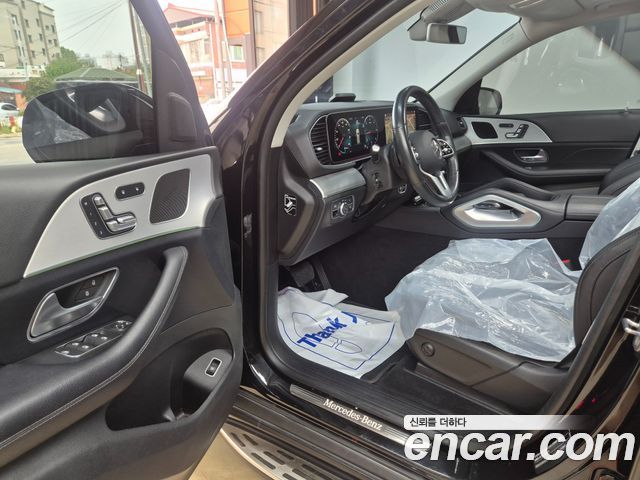 Mercedes-Benz GLE-Class 2020 — photo 14