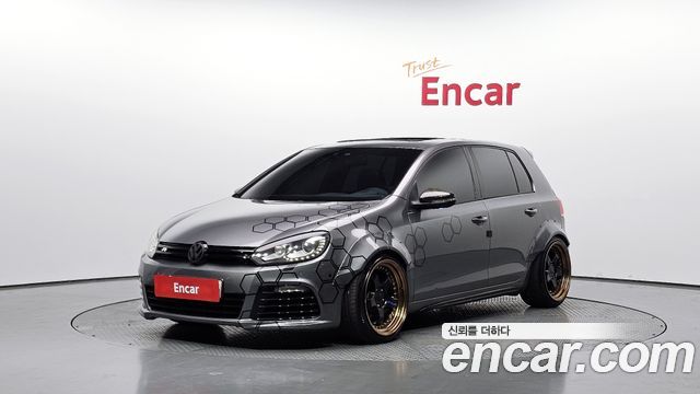Volkswagen Golf 2011 — photo 1
