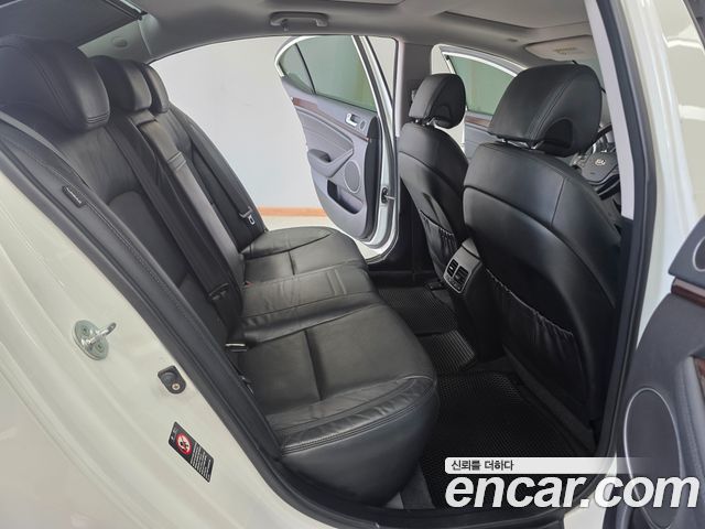 Kia K7 2015 — photo 11
