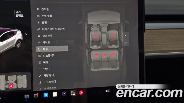 Tesla Model Y 2021 — photo 15